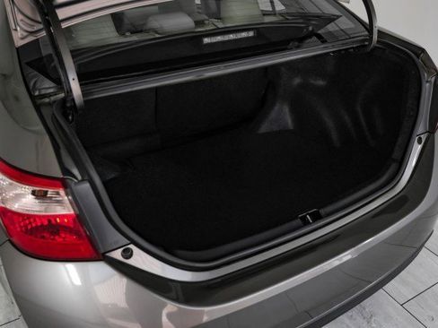 Used 2017 Toyota Corolla LE image 55