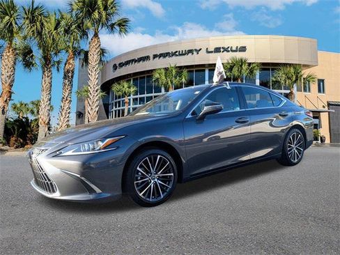 Certified 2025 Lexus ES 300h w/ Premium Package image 6