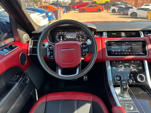 Used 2021 Land Rover Range Rover Sport HST image 30