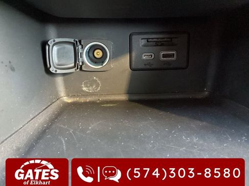 Used 2022 GMC Acadia SLE w/ Driver Convenience Package image 23