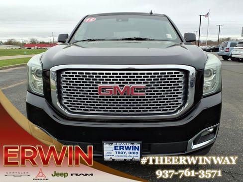 Used 2015 GMC Yukon Denali w/ Touring Package image 2
