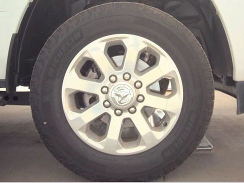 Used 2023 RAM 2500 Laramie AWD/4WD image 21