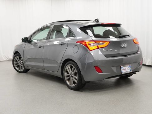 Used 2016 Hyundai Elantra GT w/ Option Group 03 FWD image 4