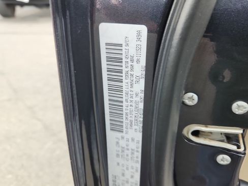 Used 2018 RAM 3500 Laramie w/ Convenience Group AWD/4WD image 20