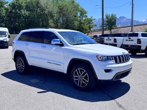 Used 2020 Jeep Grand Cherokee Limited AWD/4WD image 12