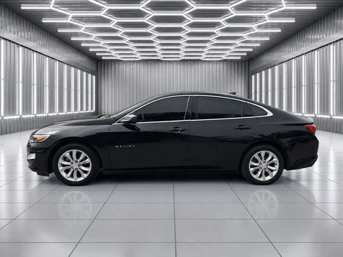 Used 2020 Chevrolet Malibu LT FWD image 3