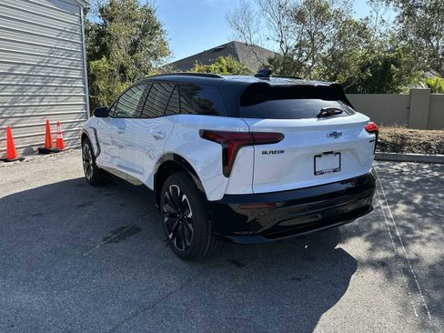 New 2026 Chevrolet Blazer EV RS image 4