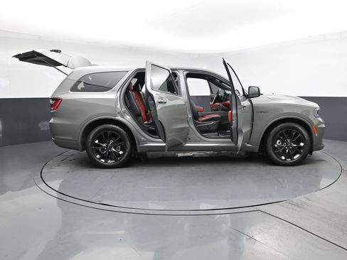 Used 2022 Dodge Durango R/T w/ Blacktop Package AWD/4WD image 34