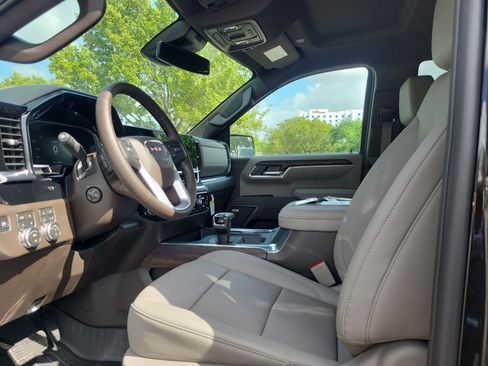 New 2026 GMC Sierra 1500 SLT w/ SLT Premium Plus Package image 8