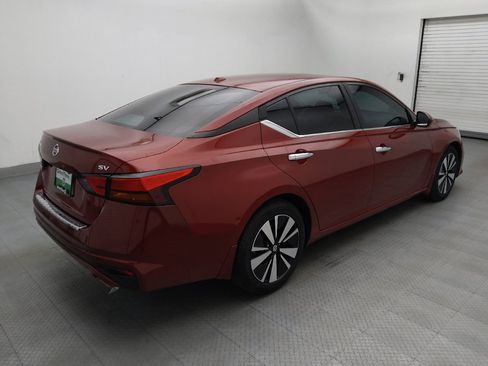Used 2021 Nissan Altima 2.5 SV w/ SV Premium Package FWD image 9