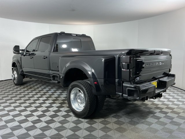 Certified 2025 Ford F450 Platinum w/ FX4 Off-Road Package AWD/4WD image 6