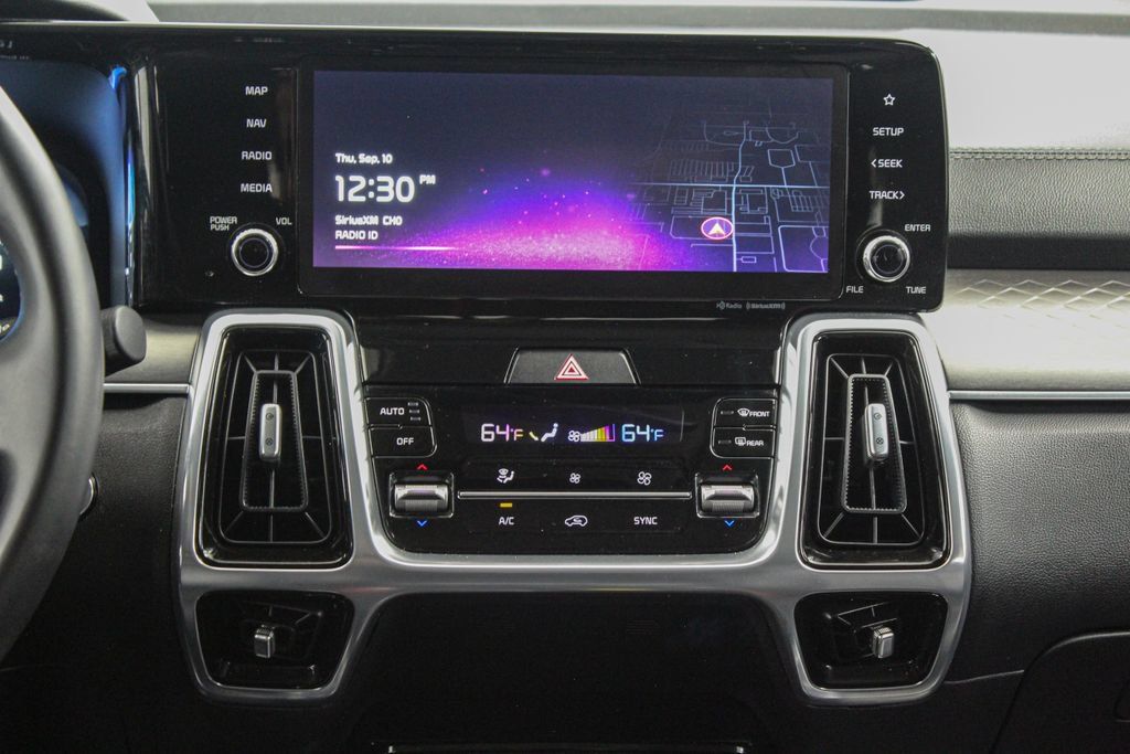 Used 2023 Kia Sorento SX AWD/4WD image 26