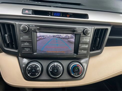 Used 2013 Toyota RAV4 LE AWD/4WD image 27