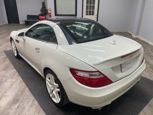Used 2013 Mercedes-Benz SLK 250 250 image 2