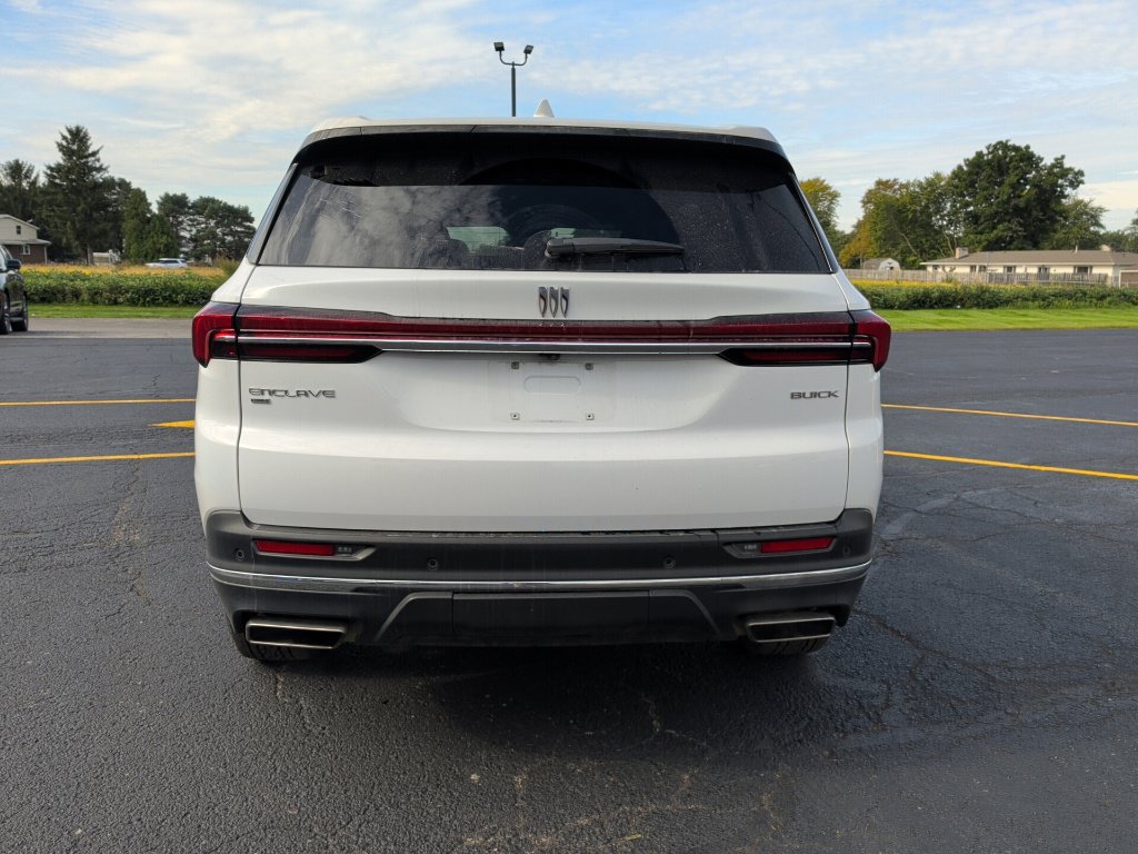Used 2026 Buick Enclave Preferred AWD/4WD image 6