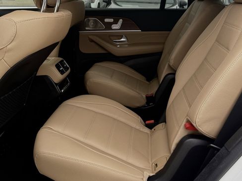 Certified 2025 Mercedes-Benz GLS 450 GLS 450 image 39