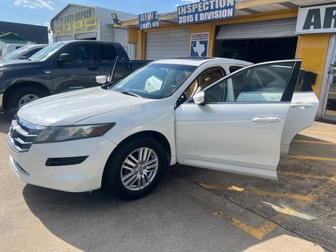 Used 2012 Honda Crosstour EX-L image 9