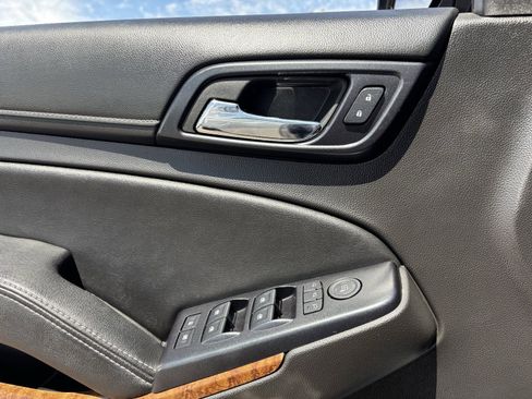 Used 2015 Chevrolet Tahoe LTZ RWD image 24