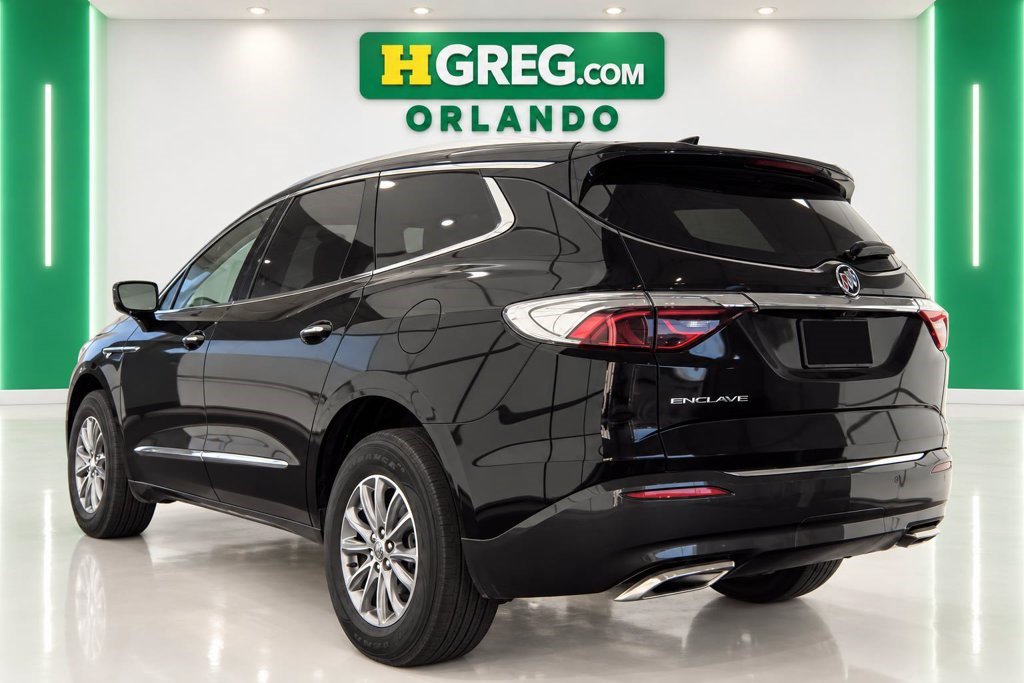 Used 2024 Buick Enclave Essence w/ Technology Package FWD image 2