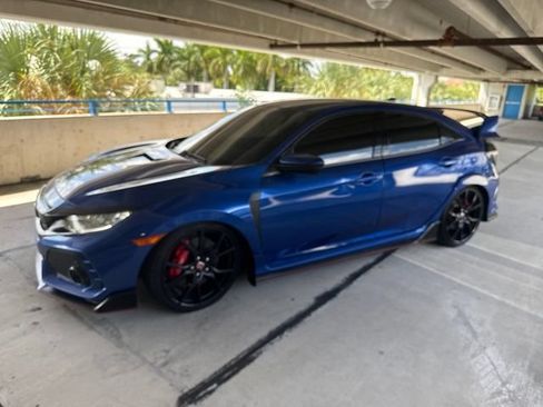 Used 2019 Honda Civic Type R image 1