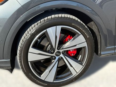 New 2025 Audi SQ5 Premium Plus image 11