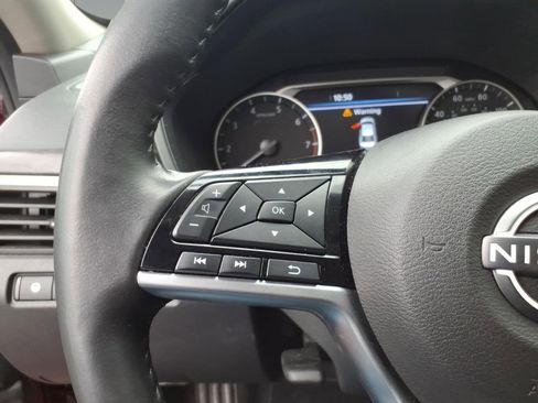 Used 2023 Nissan Altima 2.5 SV w/ SV Premium Package image 14