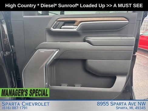 Used 2024 Chevrolet Silverado 2500 High Country AWD/4WD image 24