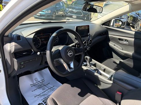 Used 2025 Nissan Sentra SV FWD image 23