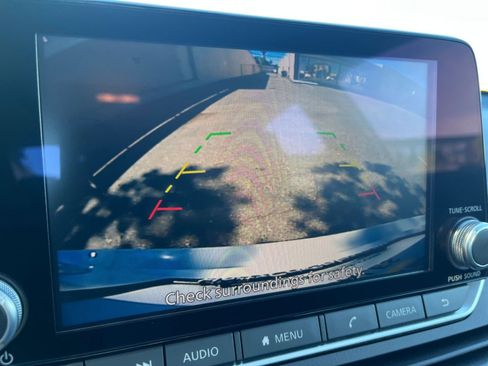 Used 2025 Nissan Altima 2.5 SV image 22