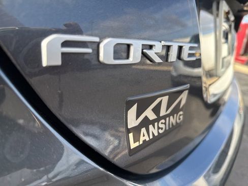Used 2023 Kia Forte LXS image 39