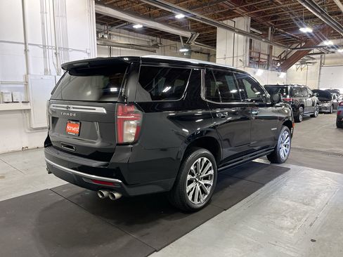Used 2021 Chevrolet Tahoe High Country w/ Premium Package AWD/4WD image 6