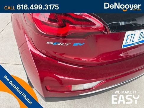 Used 2020 Chevrolet Bolt LT FWD image 5
