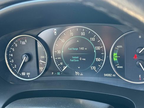 Used 2019 Buick LaCrosse Essence FWD image 24
