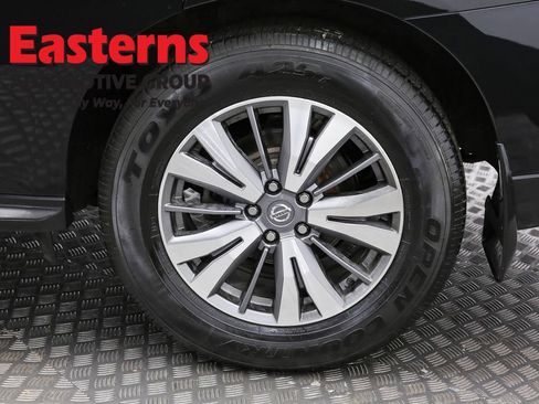Used 2020 Nissan Pathfinder S FWD image 34