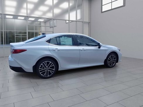 New 2026 Toyota Camry XLE AWD/4WD image 7