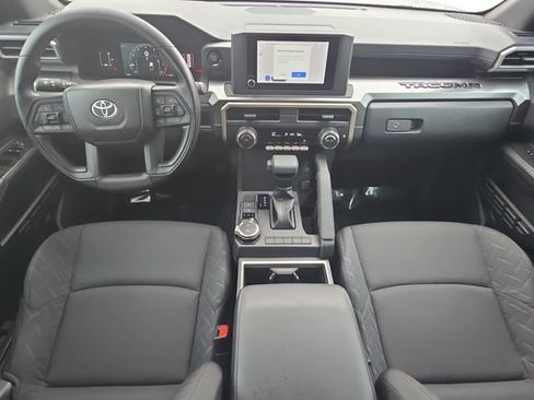 Used 2025 Toyota Tacoma SR5 image 9