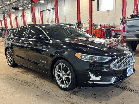 Used 2019 Ford Fusion Titanium image 42