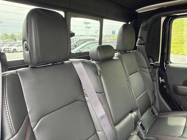 New 2026 Jeep Gladiator Rubicon AWD/4WD image 30