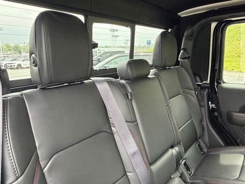 New 2026 Jeep Gladiator Rubicon AWD/4WD image 30