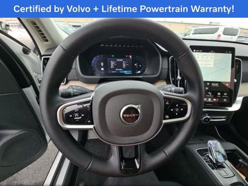 Certified 2025 Volvo XC90 B6 Plus image 9