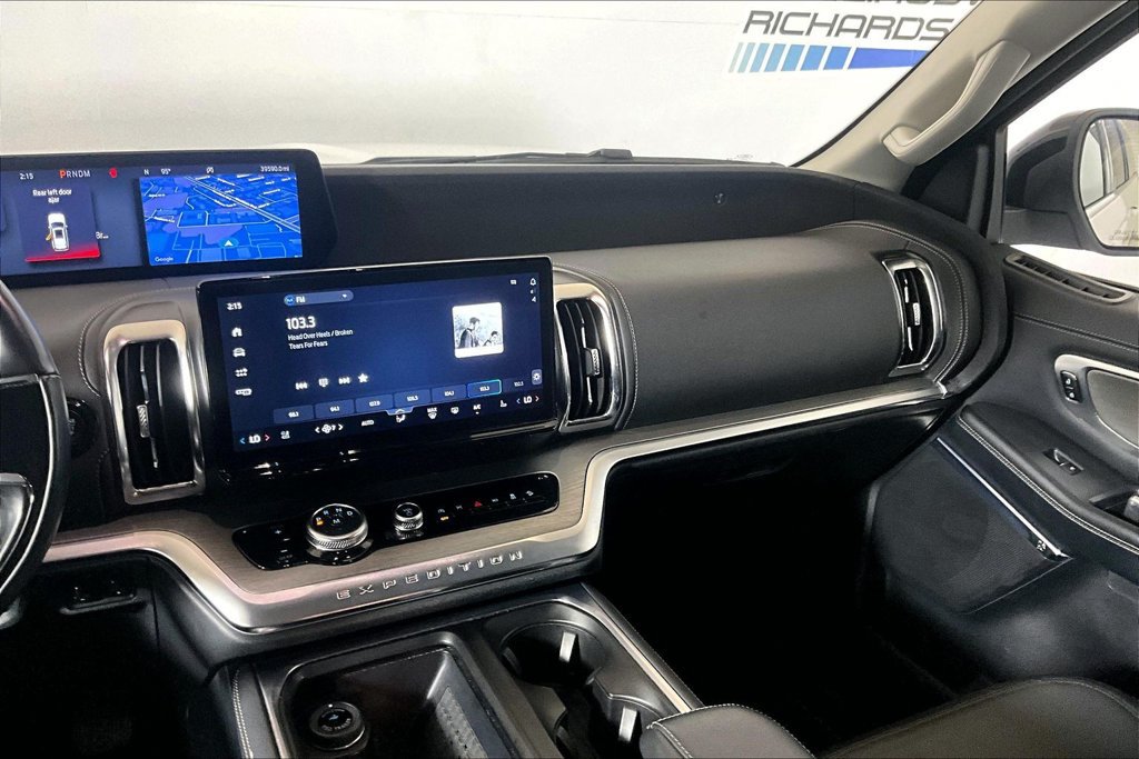 Certified 2025 Ford Expedition Max Platinum AWD/4WD image 5