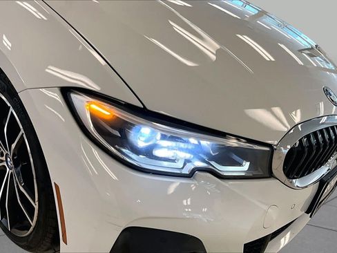 Used 2022 BMW 330e w/ M Sport Package RWD image 26