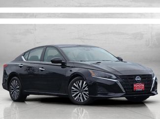 Used 2023 Nissan Altima 2.5 SV video 2