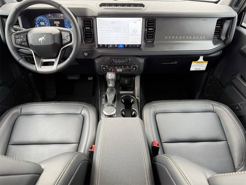 New 2025 Ford Bronco Badlands image 34