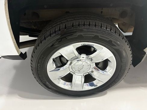 Used 2018 Chevrolet Silverado 1500 LTZ w/ Sport Package AWD/4WD image 7