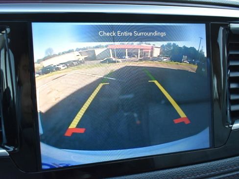 Used 2020 Chrysler Pacifica Limited image 21