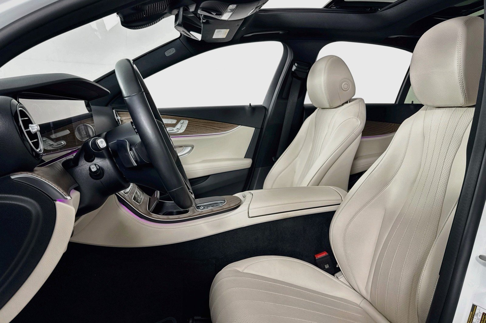 Certified 2023 Mercedes-Benz E 450 4MATIC Sedan w/ Premium Package image 20
