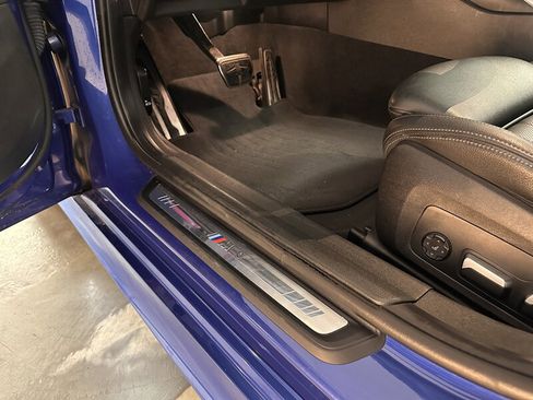 Used 2022 BMW 330i Sedan w/ M Sport Package image 25