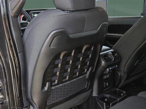 Used 2019 Jeep Wrangler Unlimited Rubicon AWD/4WD image 21