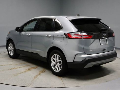 Certified 2024 Ford Edge SEL image 10